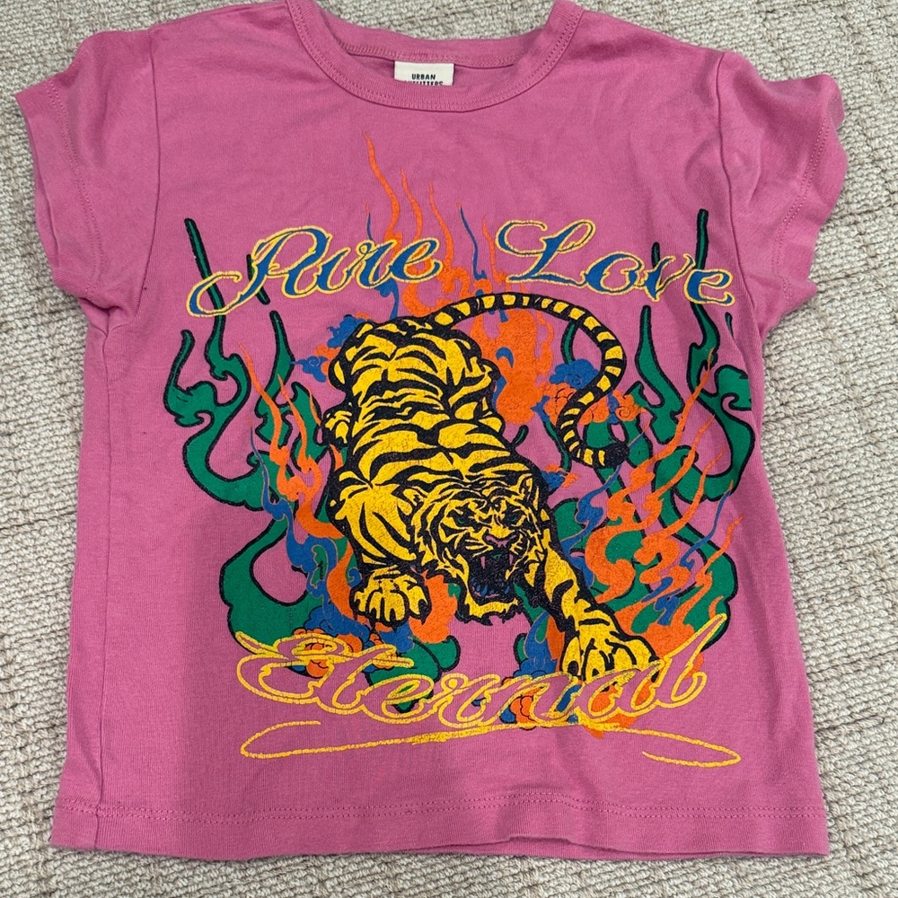 Urban Outfitters Kids Tee in Bold Pink with Tiger Graphic